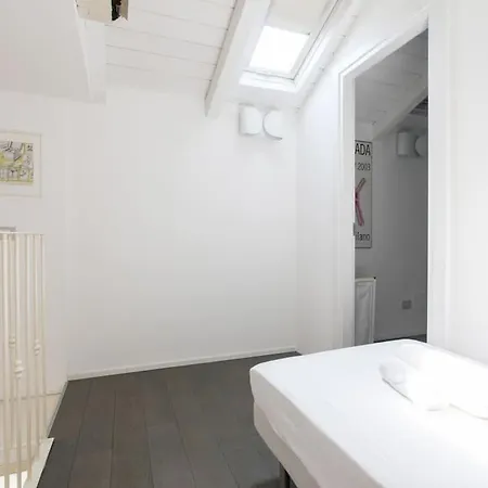 Hacca Collection - Open Space In Porta Ticinese *