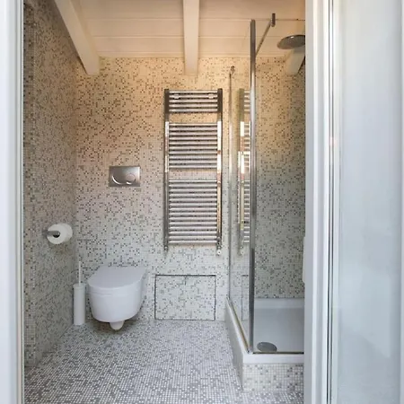 Hacca Collection - Open Space In Porta Ticinese Milan