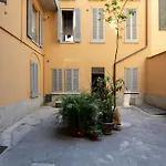 Hacca Collection - Open Space In Porta Ticinese *