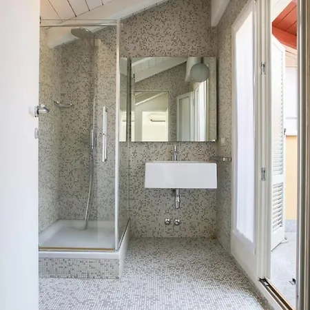 Hacca Collection - Open Space In Porta Ticinese * Milan