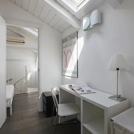 Апартаменты Hacca Collection - Open Space In Porta Ticinese Милан