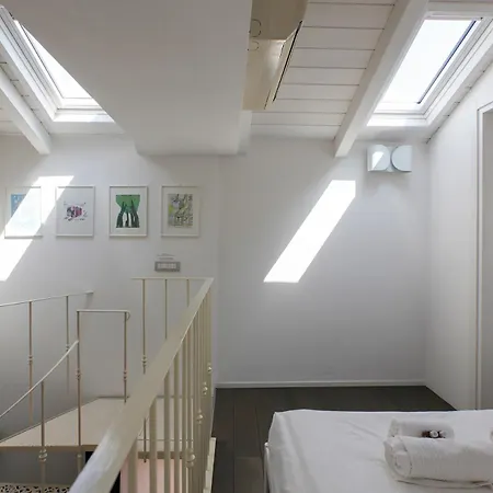 Hacca Collection - Open Space In Porta Ticinese * מילאנו